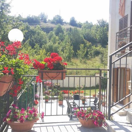 Hotel Il Bucaneve Barrea Exterior foto